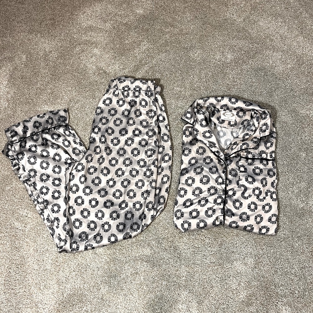 Silk Girls (kids) Pants and Long Sleeve Pajama Set